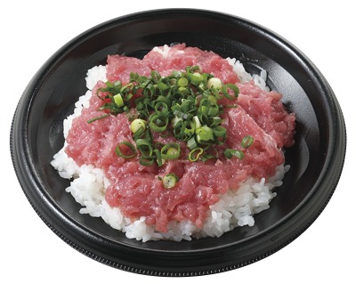 魚屋の生本まぐろすき身丼(小ねぎ入)