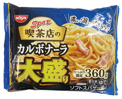 日清 スパ王喫茶店のカルボナーラ 大盛り