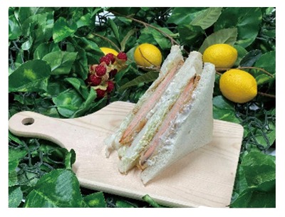 タルタルサーモンサンド