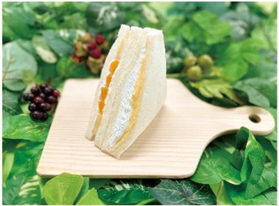 フルーツ＆カスタードサンド