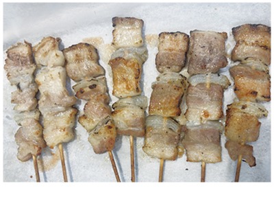 室蘭焼き鳥（豚バラ玉ねぎ串）たれ 塩各種